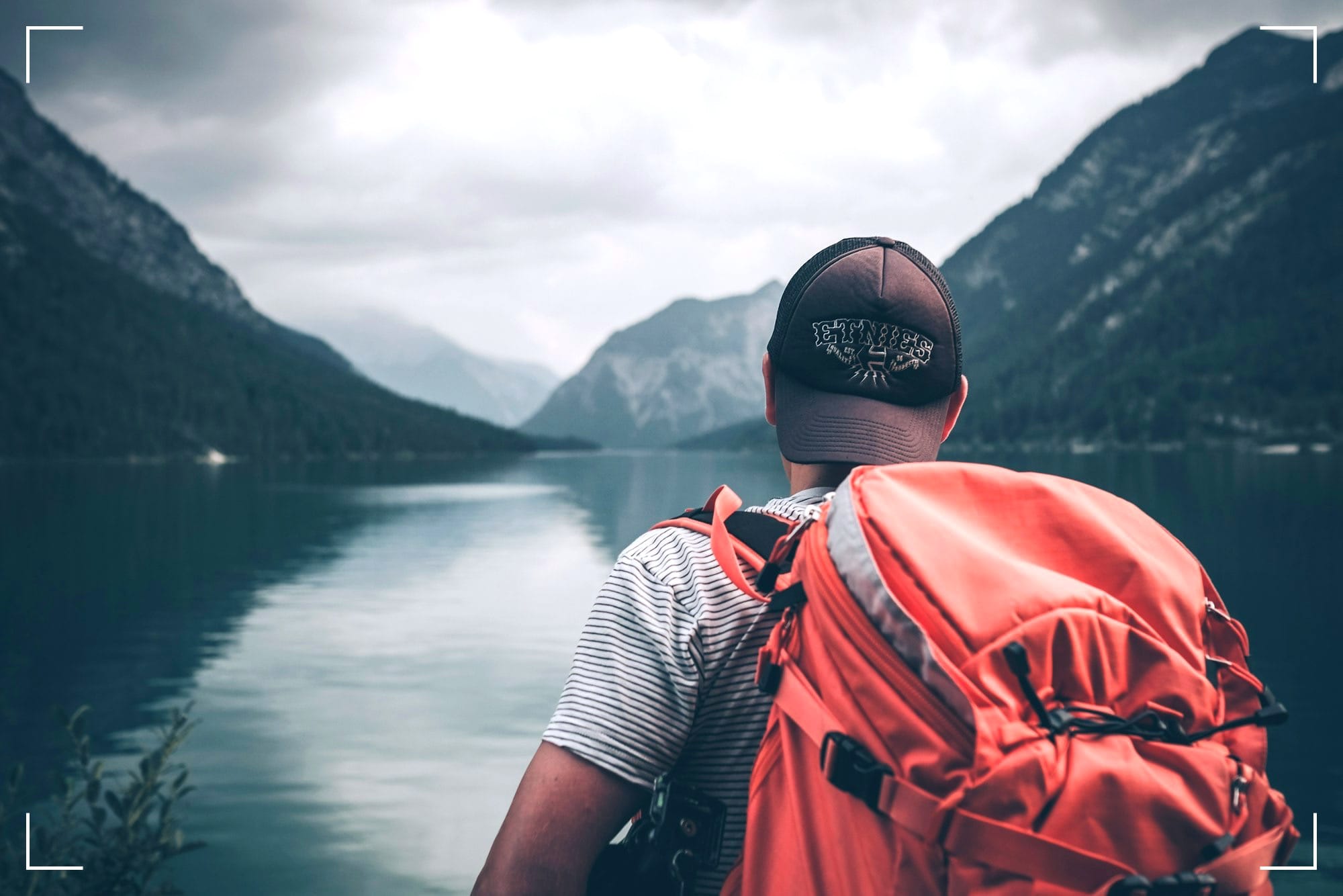 Essential Digital Nomad Accommodation Tips for Remote Work Travel